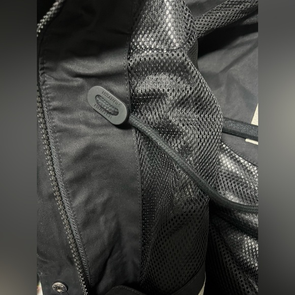 NWT Hunter Women's Water Resistant Jacket in Black - Picture 12 of 13